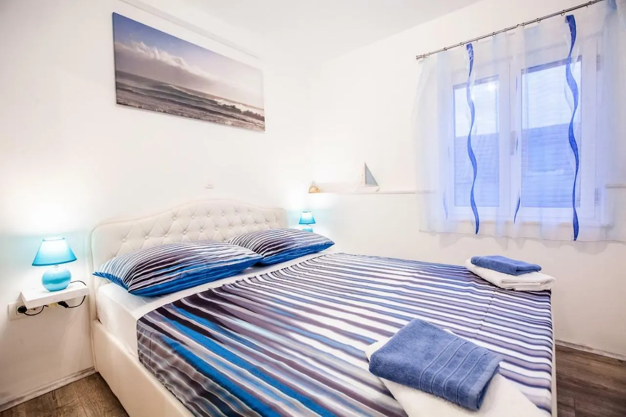 Apartments Mb Kaštela