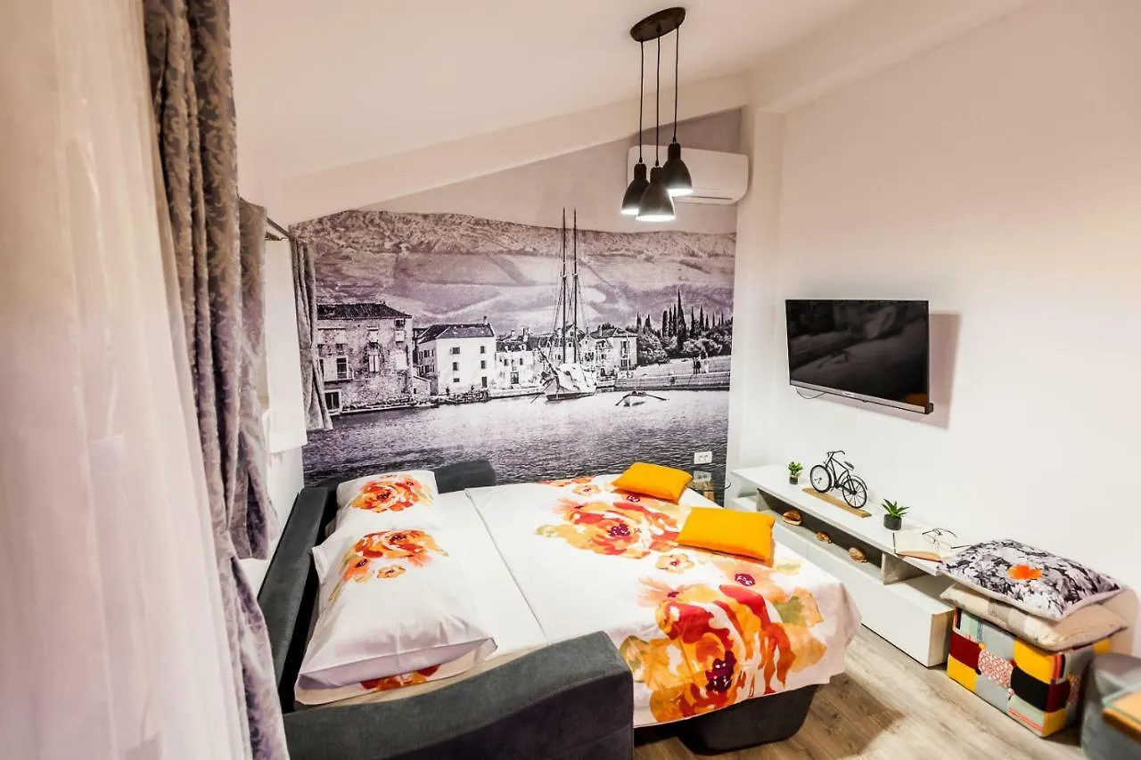 Apartments Mb Kastela