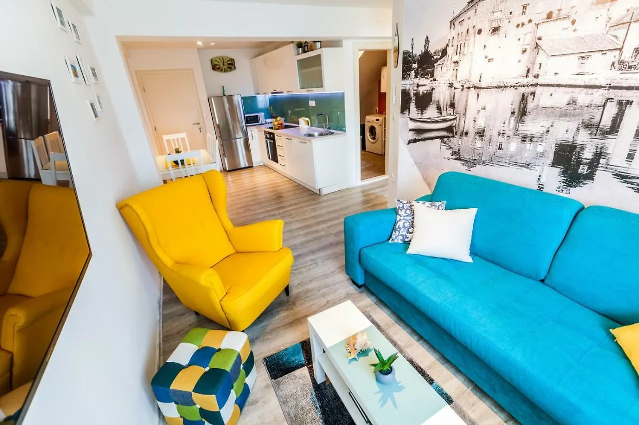 Apartments Mb Kastela 0*,  Croatia