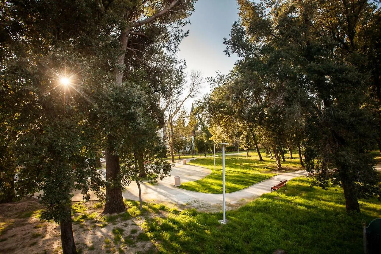 Apartments Mb Kastela Croatia