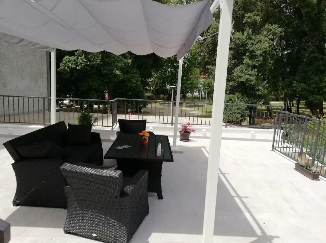 Apartments Mb Kastela Croatia